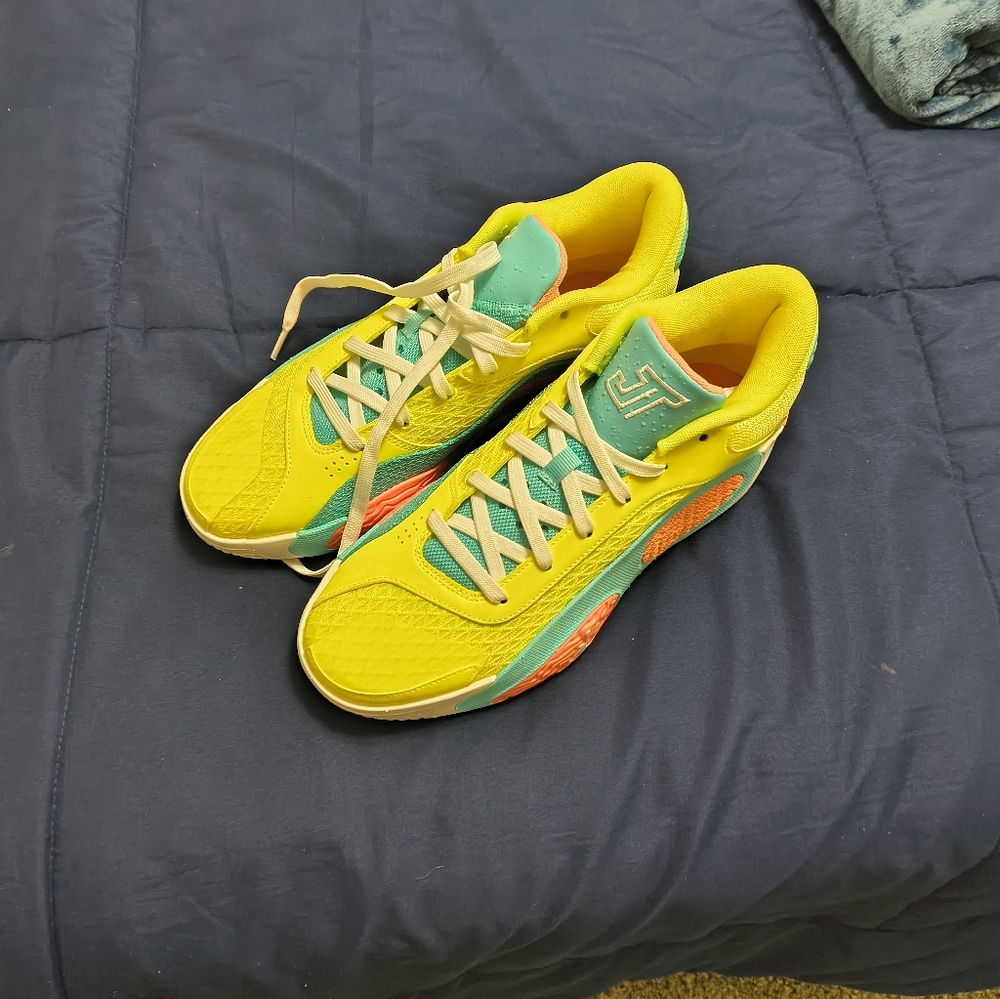 Nike Yellow Teal Orange Men's Athletic Shoes
